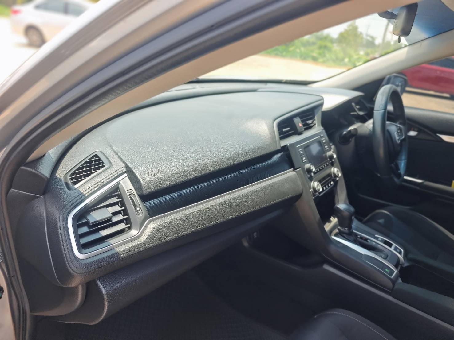 Honda Civic 1.8 E Sedan AT 2019