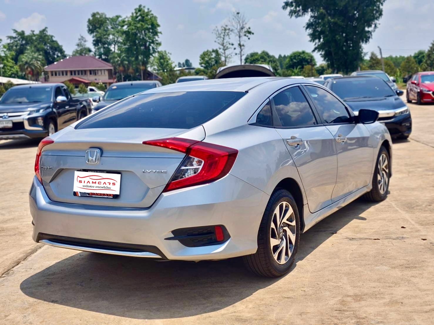 Honda Civic 1.8 E Sedan AT 2019