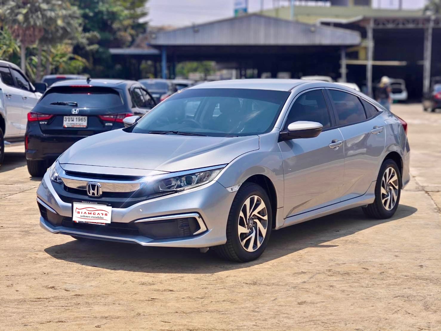 Honda Civic 1.8 E Sedan AT 2019