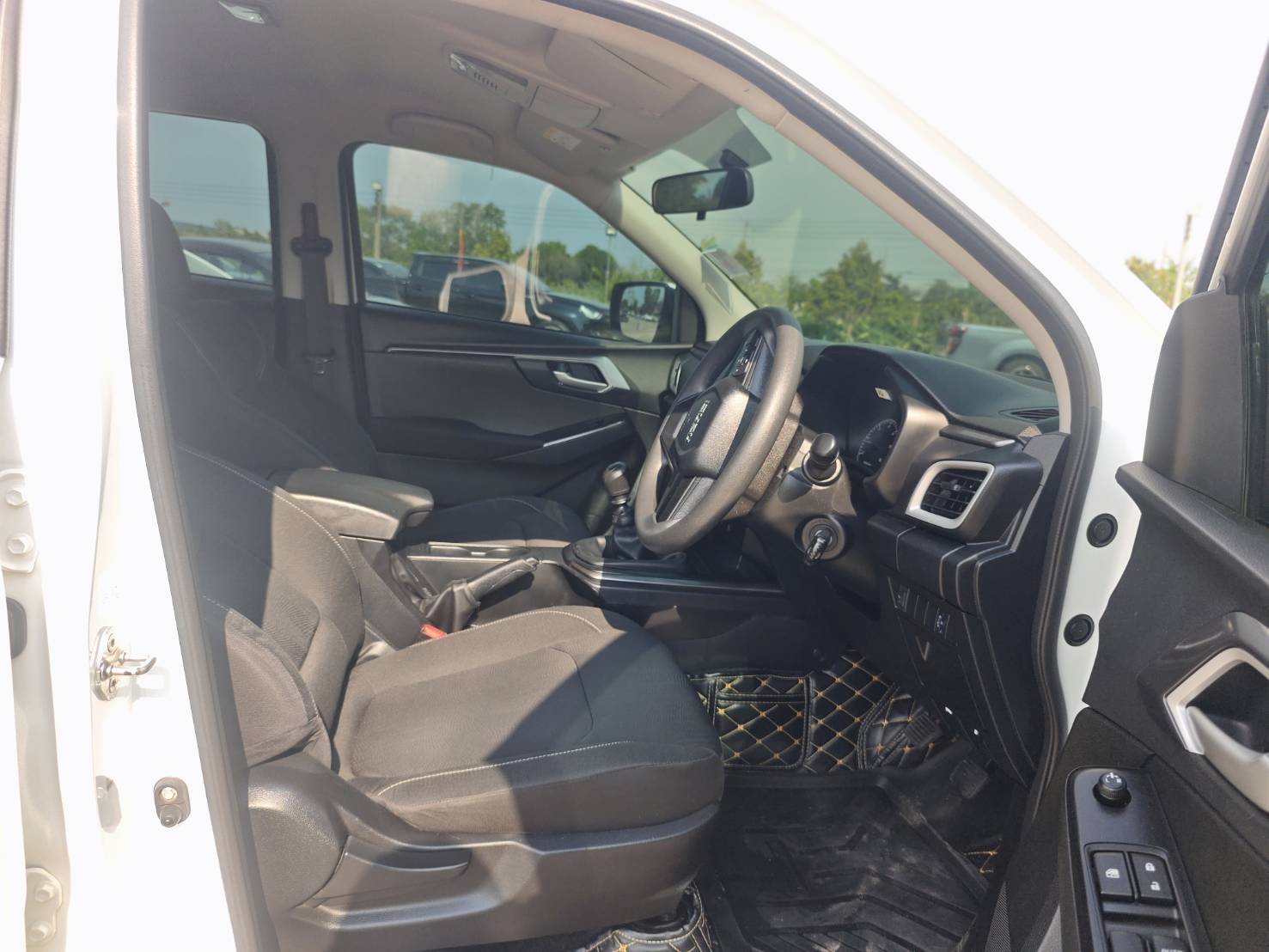Isuzu D-Max All New Blue Power Cab-4 1.9 Ddi L MT 2021