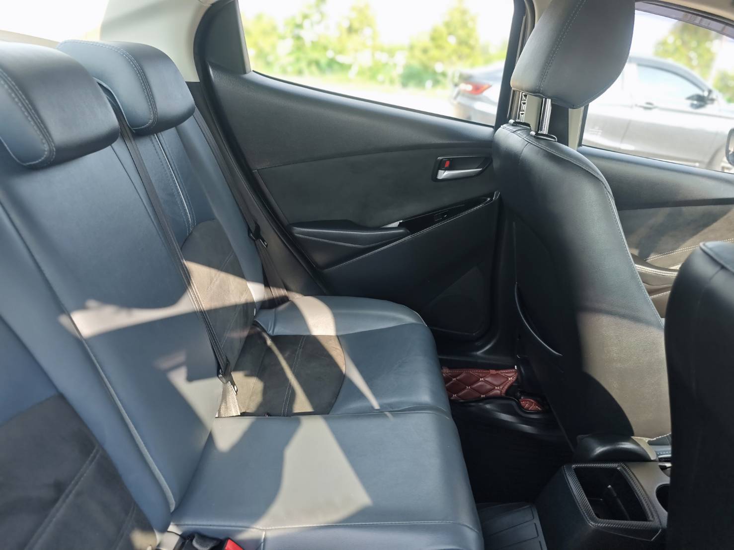 MAZDA 2 1.3 Skyactiv-G S Leather Sports Sedan AT 2020