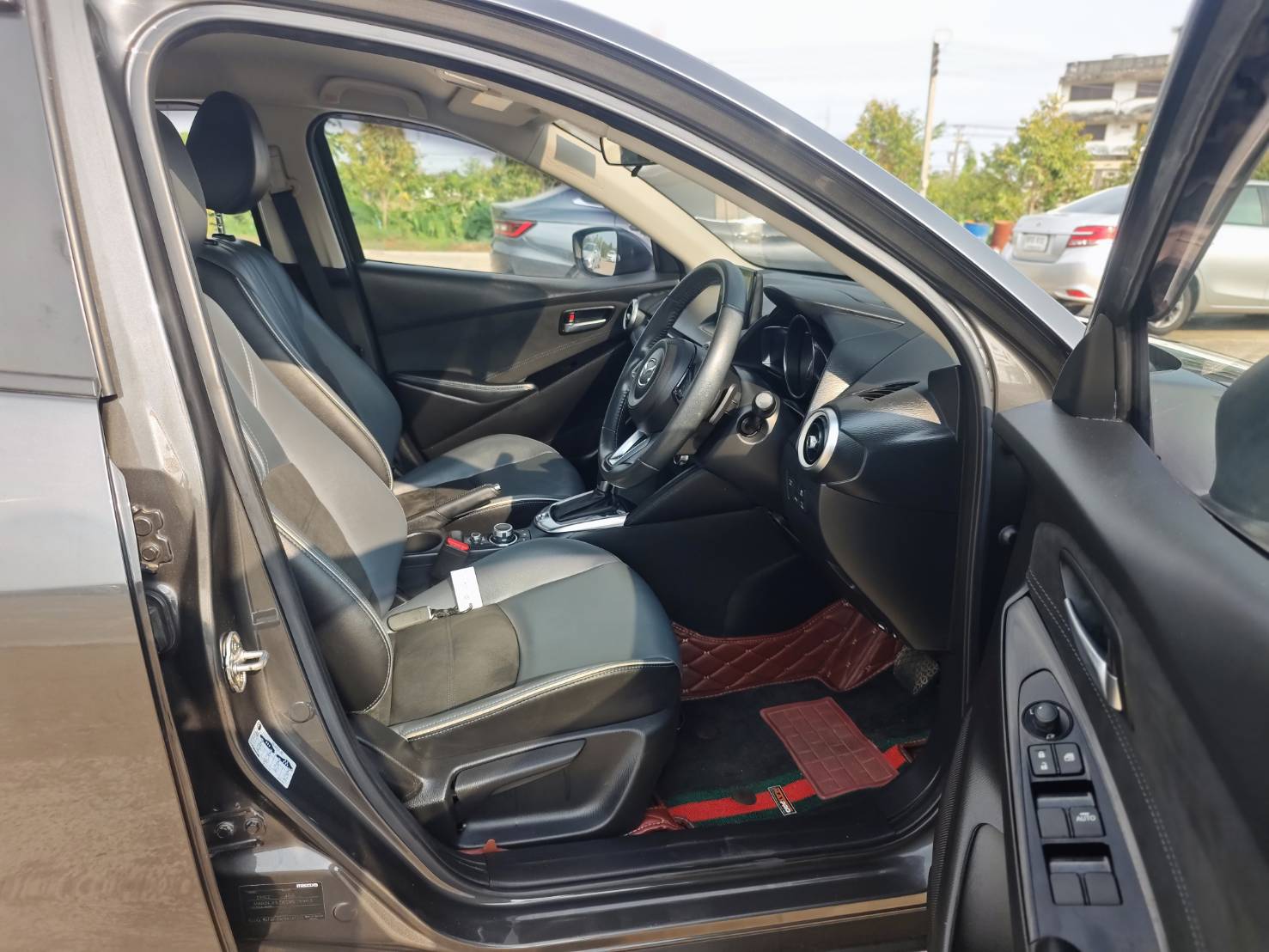 MAZDA 2 1.3 Skyactiv-G S Leather Sports Sedan AT 2020
