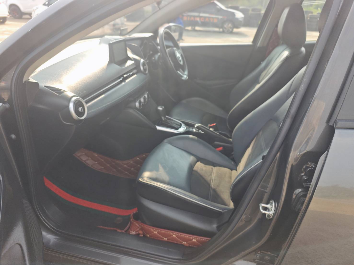 MAZDA 2 1.3 Skyactiv-G S Leather Sports Sedan AT 2020