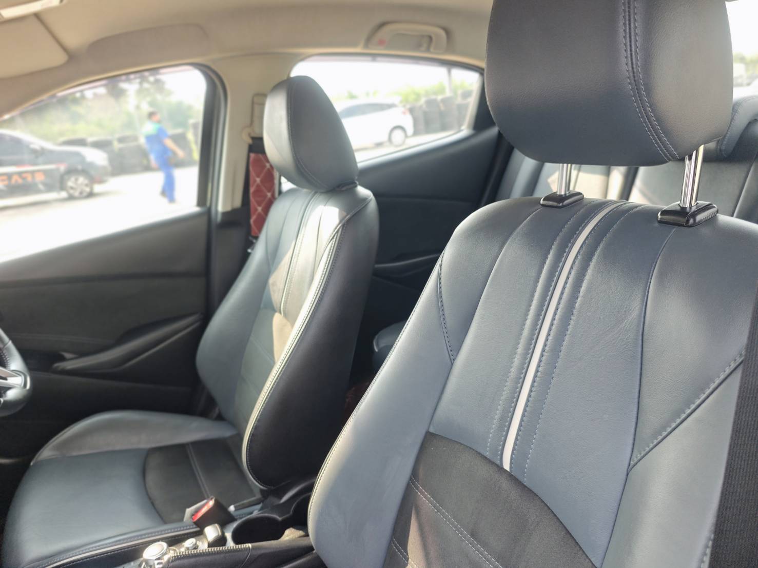MAZDA 2 1.3 Skyactiv-G S Leather Sports Sedan AT 2020