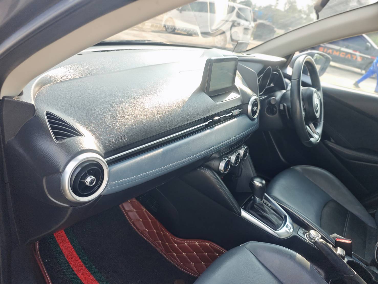 MAZDA 2 1.3 Skyactiv-G S Leather Sports Sedan AT 2020