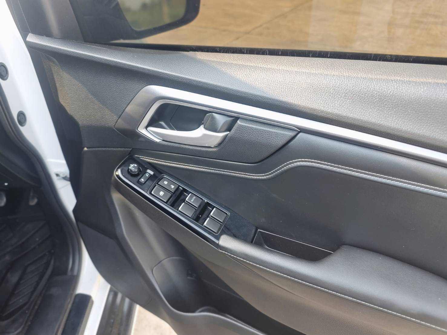 Isuzu D-Max All New Blue Power Cab-4 Hi-Lander 1.9 Ddi ZP MT 2021