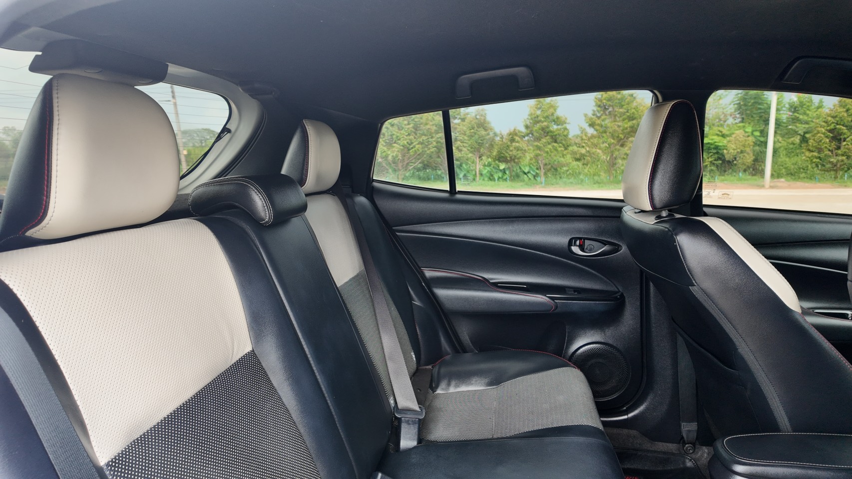 Toyota Yaris 1.2 Sport Premium AT ปี 2022