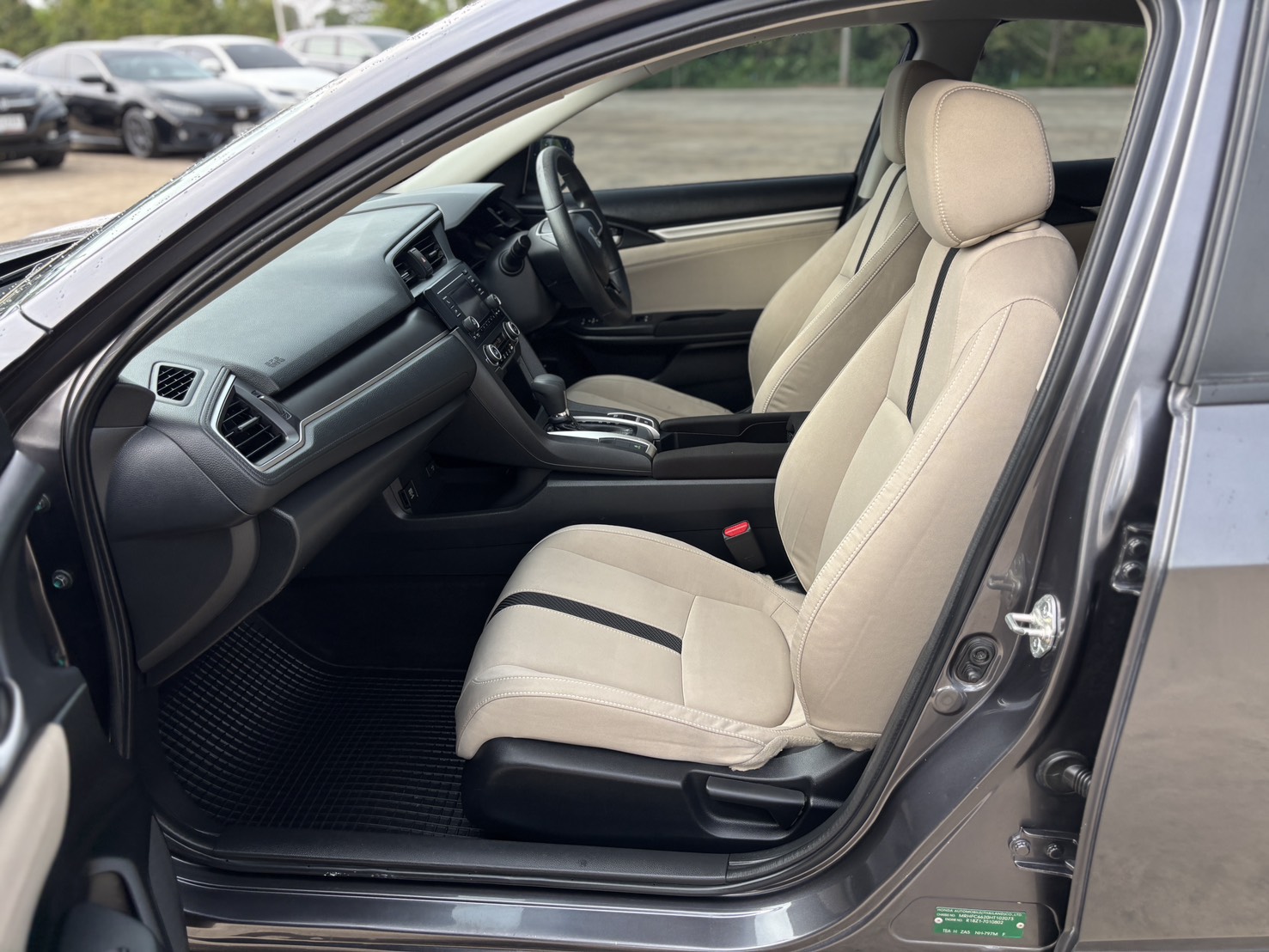 Honda Civic 1.8 E Sedan AT ปี 2017