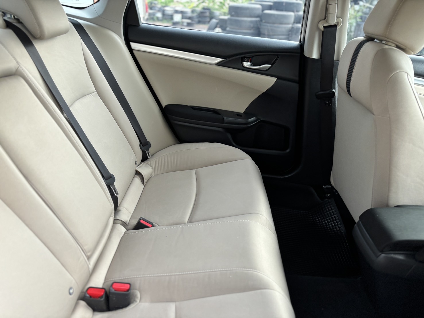 Honda Civic 1.8 E Sedan AT ปี 2017