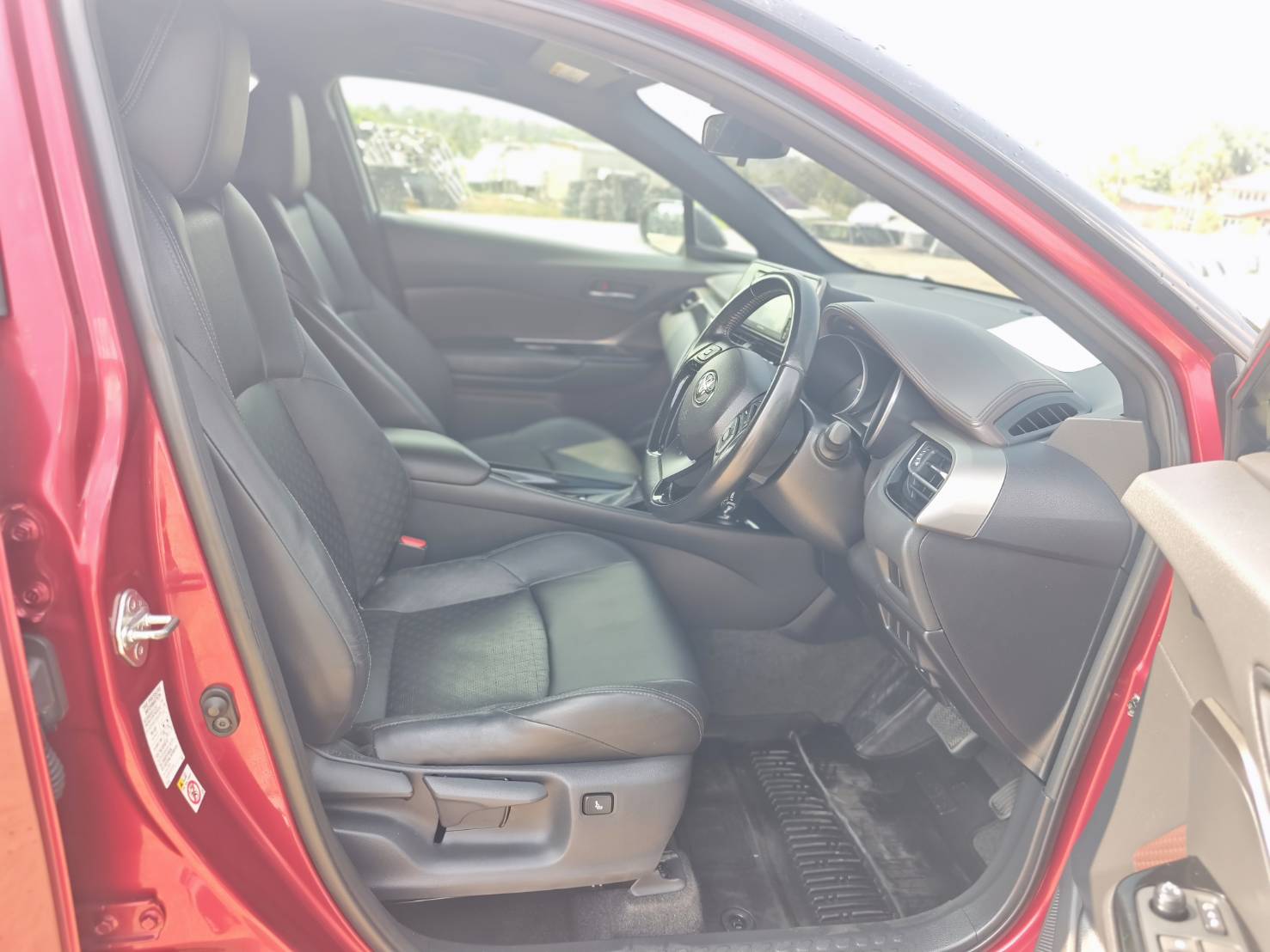 Toyota C-HR 1.8 Hybrid Hi SUV A/T ปี 2018