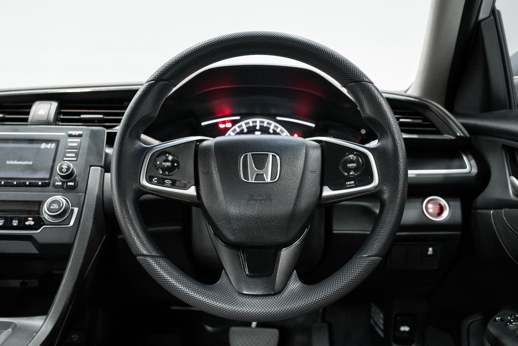 Honda Civic 1.8 E Sedan AT 2019