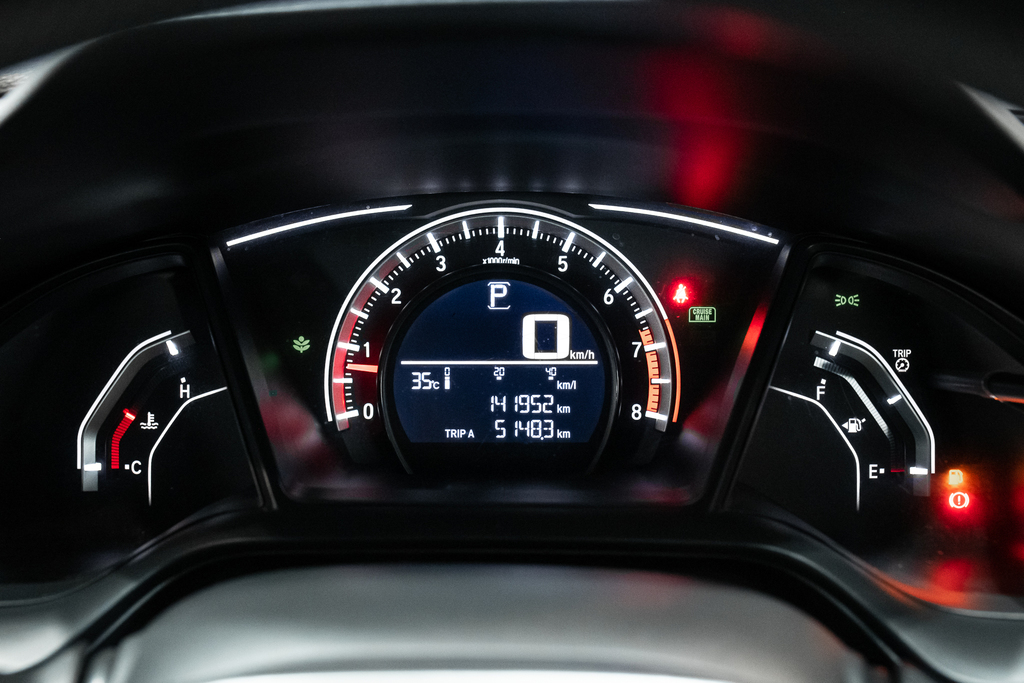Honda Civic 1.8 E Sedan AT 2019