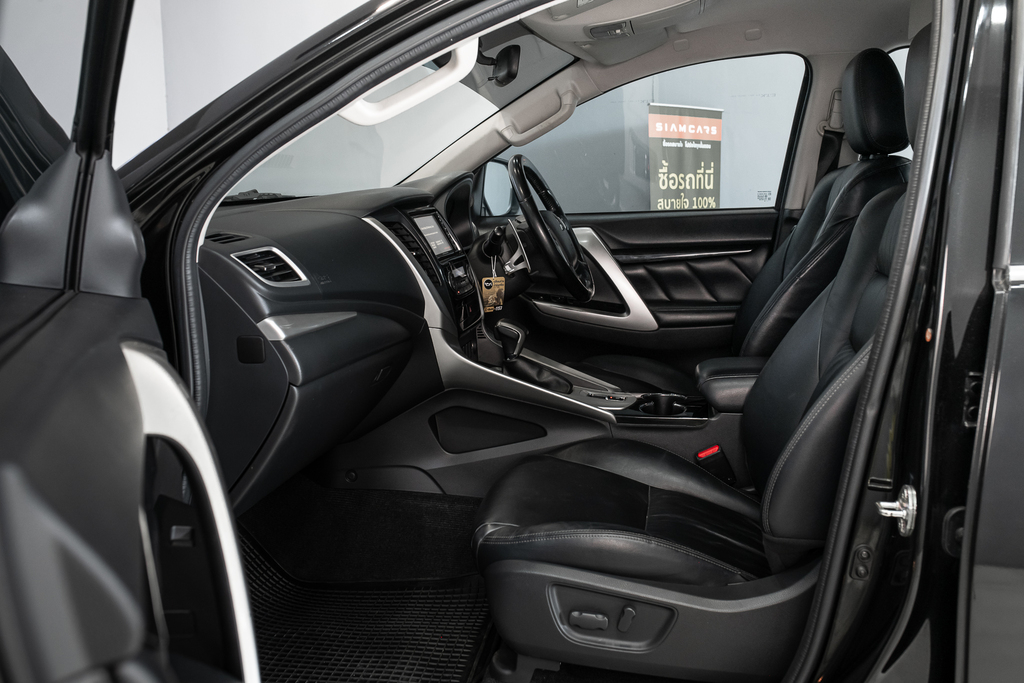 Mitsubishi Pajero Sport 2.4 GT SUV AT 2016