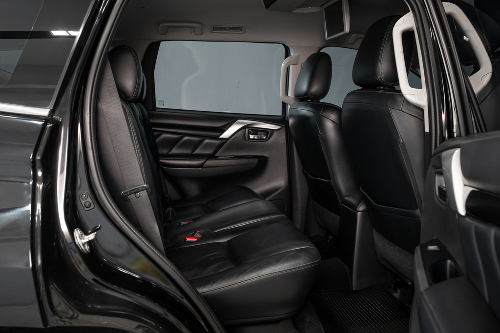 Mitsubishi Pajero Sport 2.4 GT SUV AT 2016