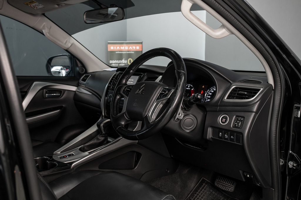 Mitsubishi Pajero Sport 2.4 GT SUV AT 2016