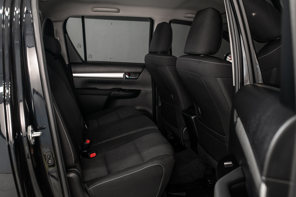 Toyota Hilux Revo Double Cab 2.4 Mid Z Edition AT 2023