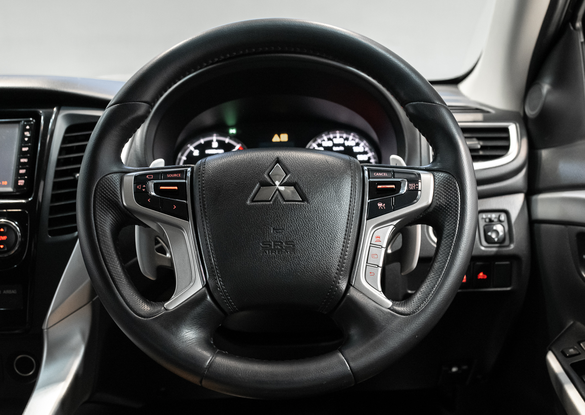 Mitsubishi Pajero Sport 2.4 GT SUV AT 2017