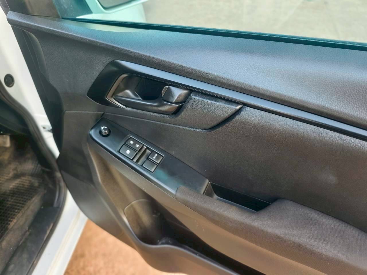 Isuzu D-Max All New Blue Power Spacecab 1.9 Ddi S MT 2024