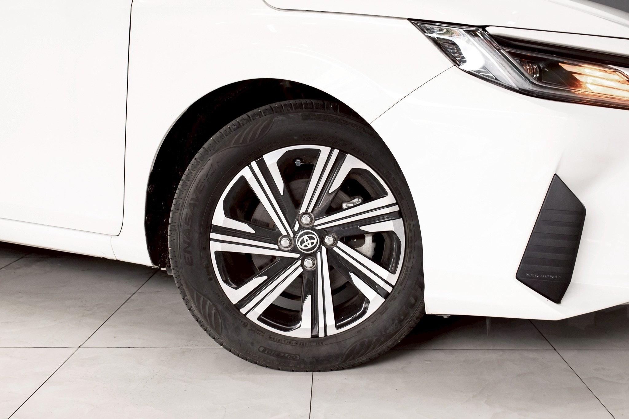 Toyota Yaris ATIV 1.2 Sport Sedan AT 2023