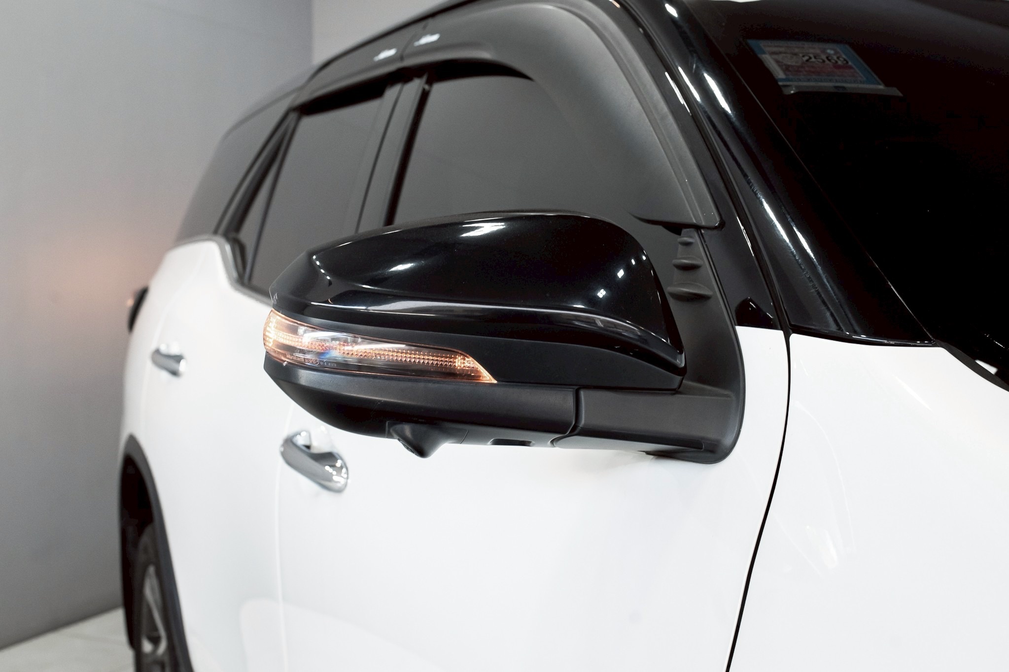 Toyota Fortuner 2.4 Leader SUV AT 2022