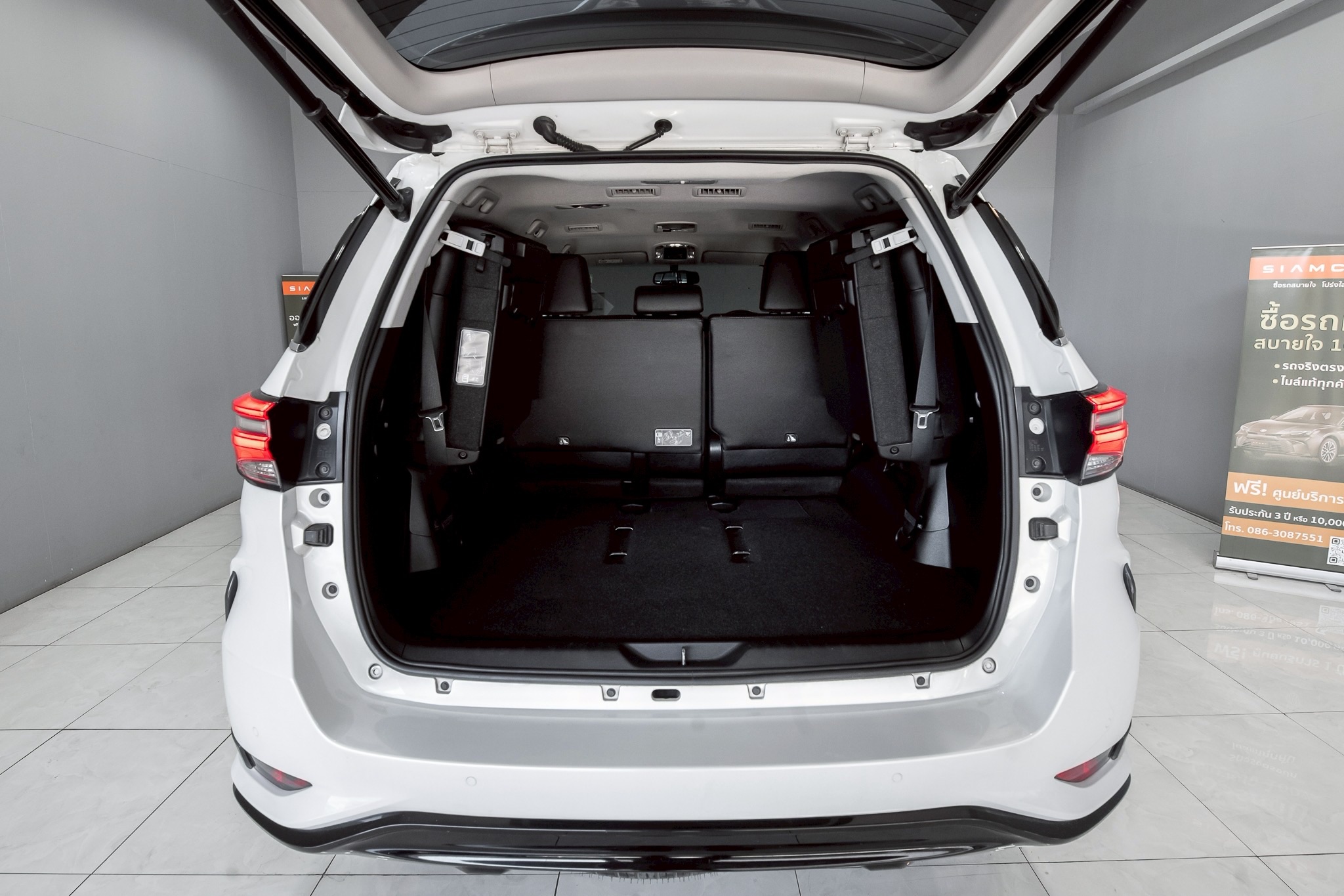 Toyota Fortuner 2.4 Leader V SUV AT 2022