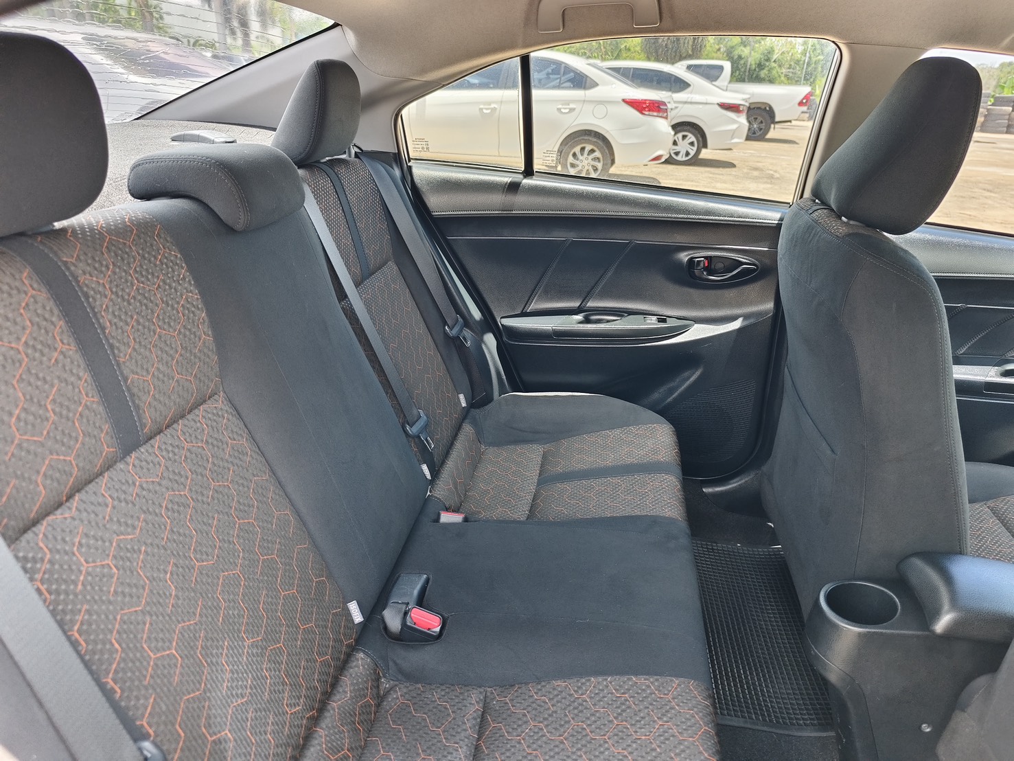 Toyota Vios 1.5 E Sedan AT ปี 2017