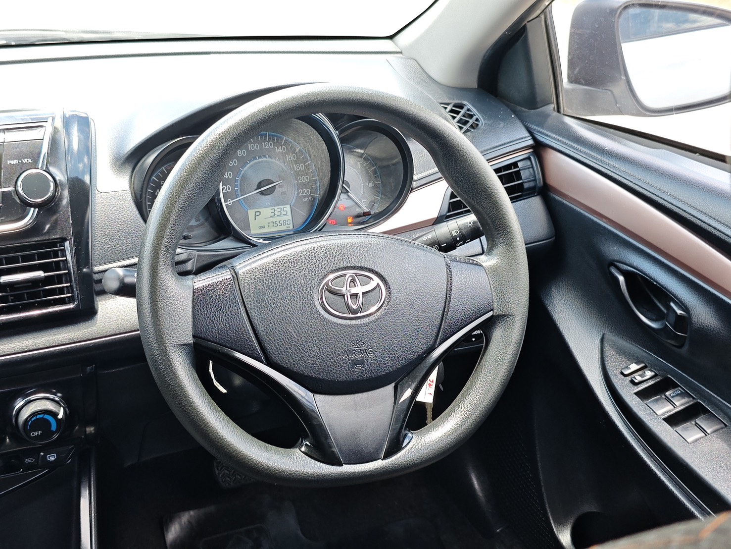 Toyota Vios 1.5 E Sedan AT ปี 2017