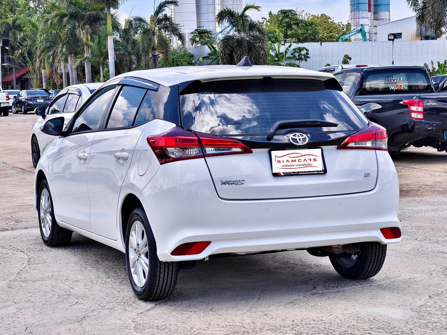 Toyota Yaris 1.2 E Hatchback AT 2019