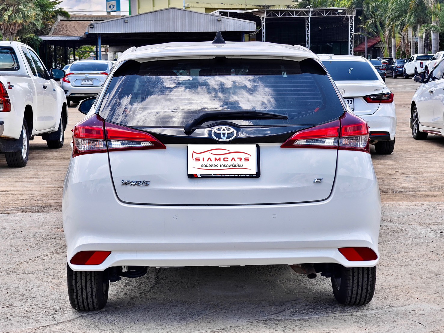 Toyota Yaris 1.2 E Hatchback AT 2019