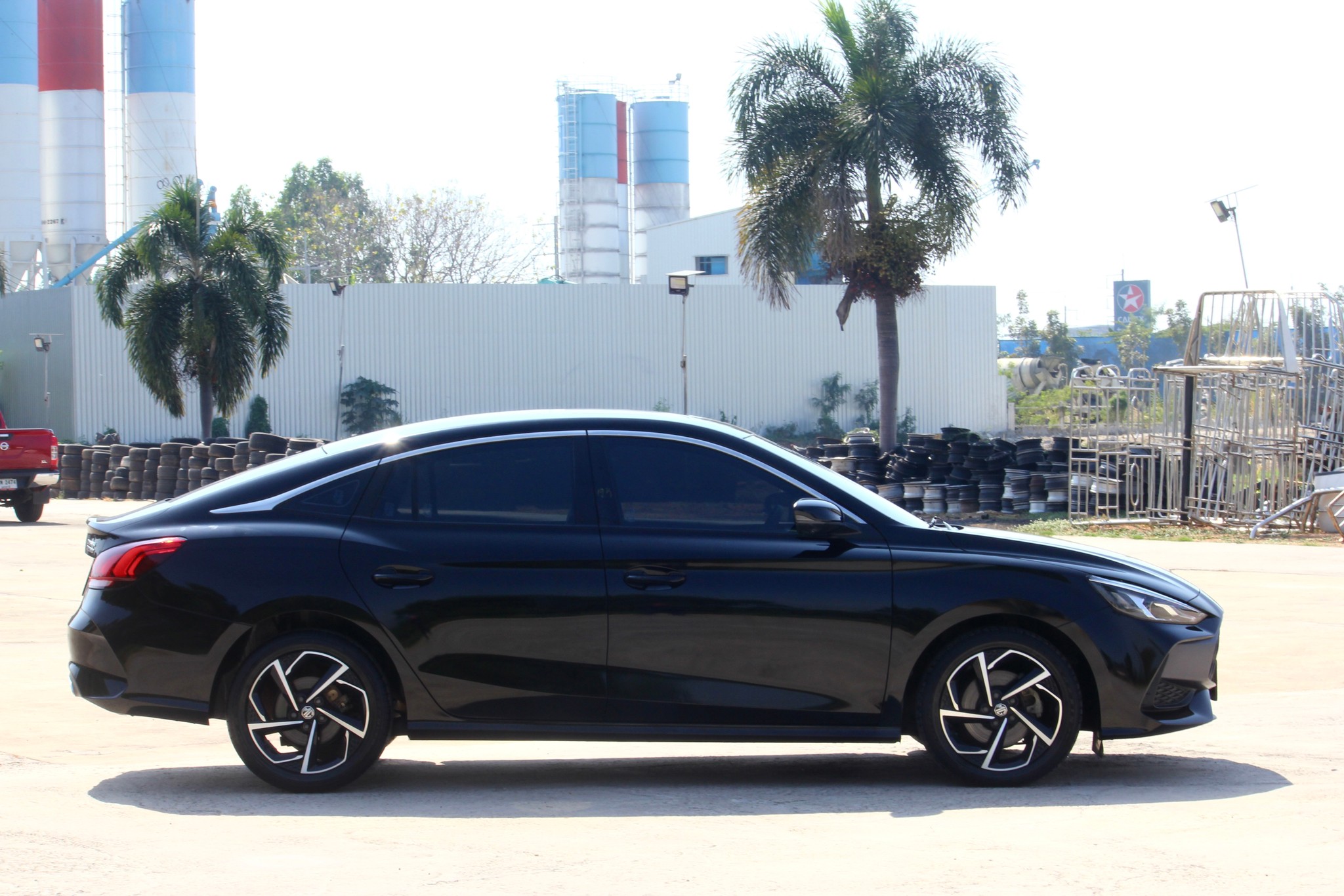 MG5 MG5 1.5 X Sunroof Sedan AT 2021