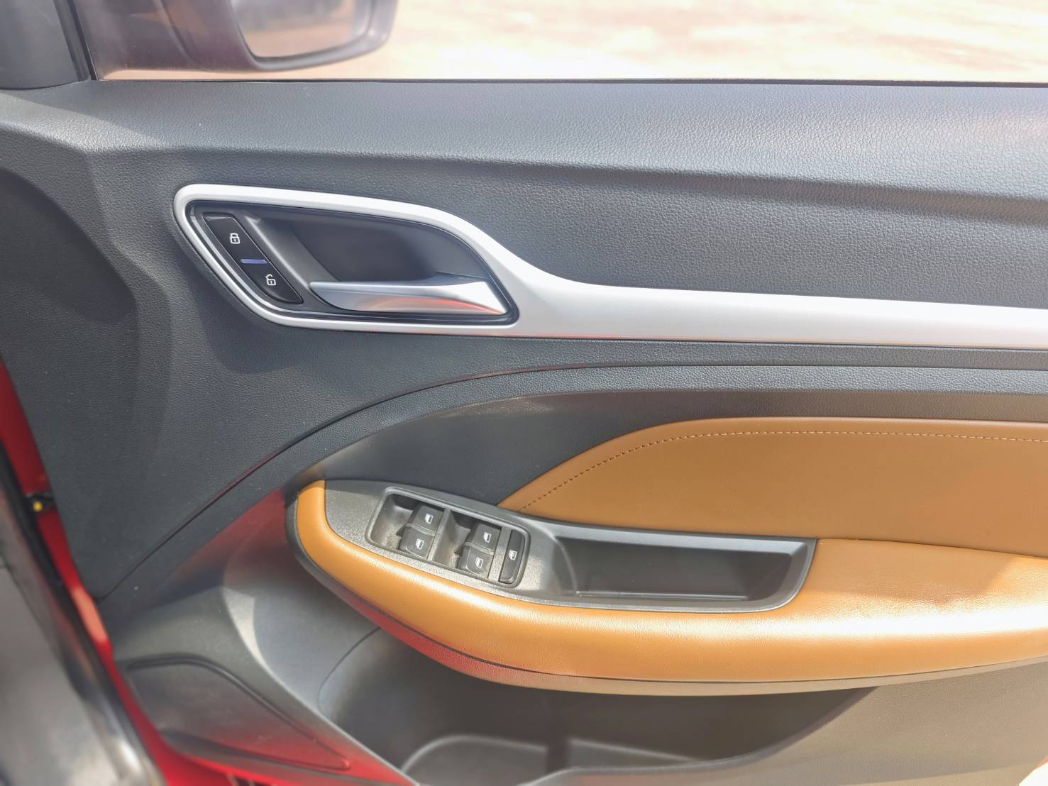 MG ZS 1.5 D PIUS SUV AT 2020