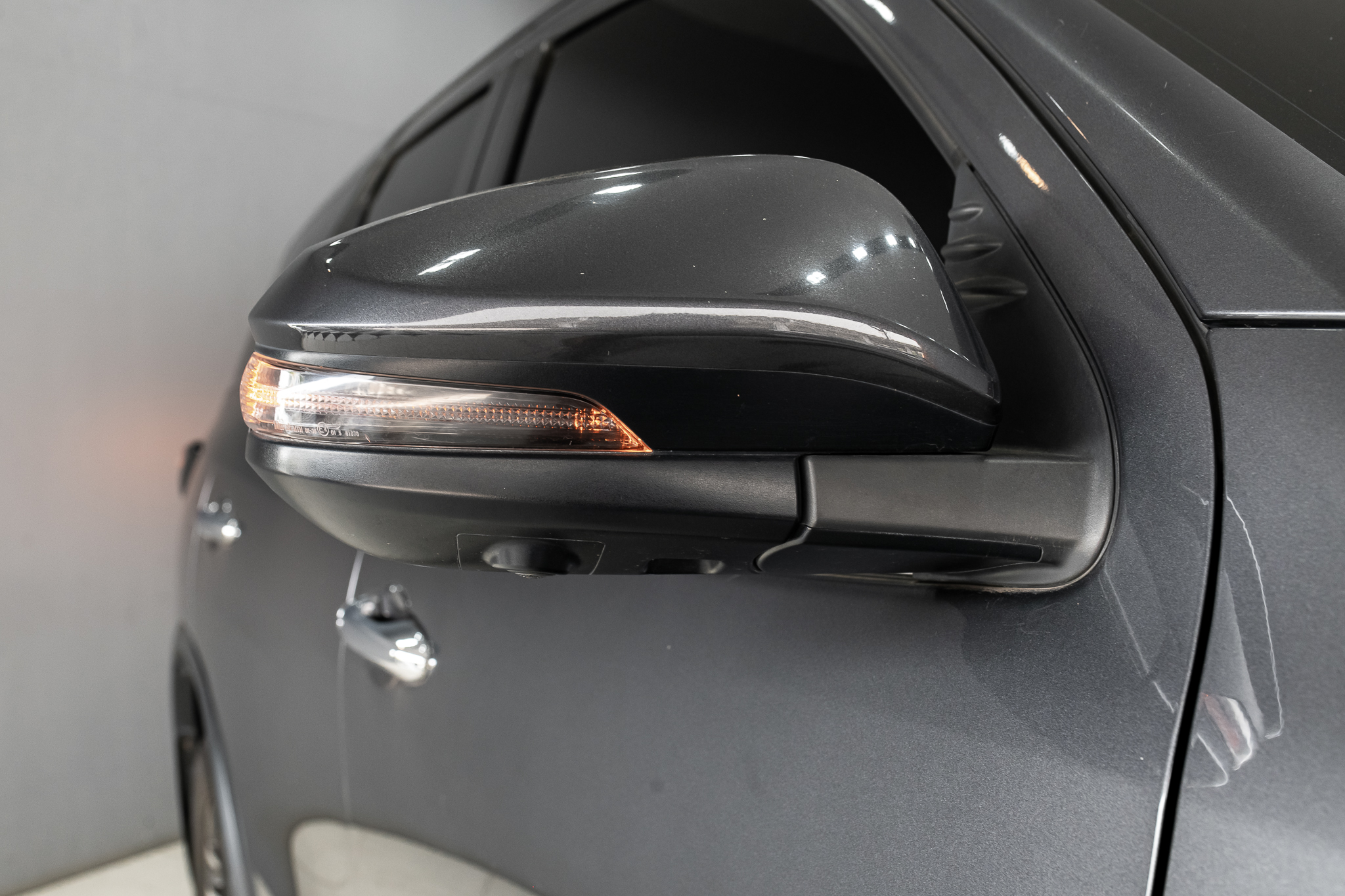 Toyota Fortuner 2.4 Leader V SUV AT 2023