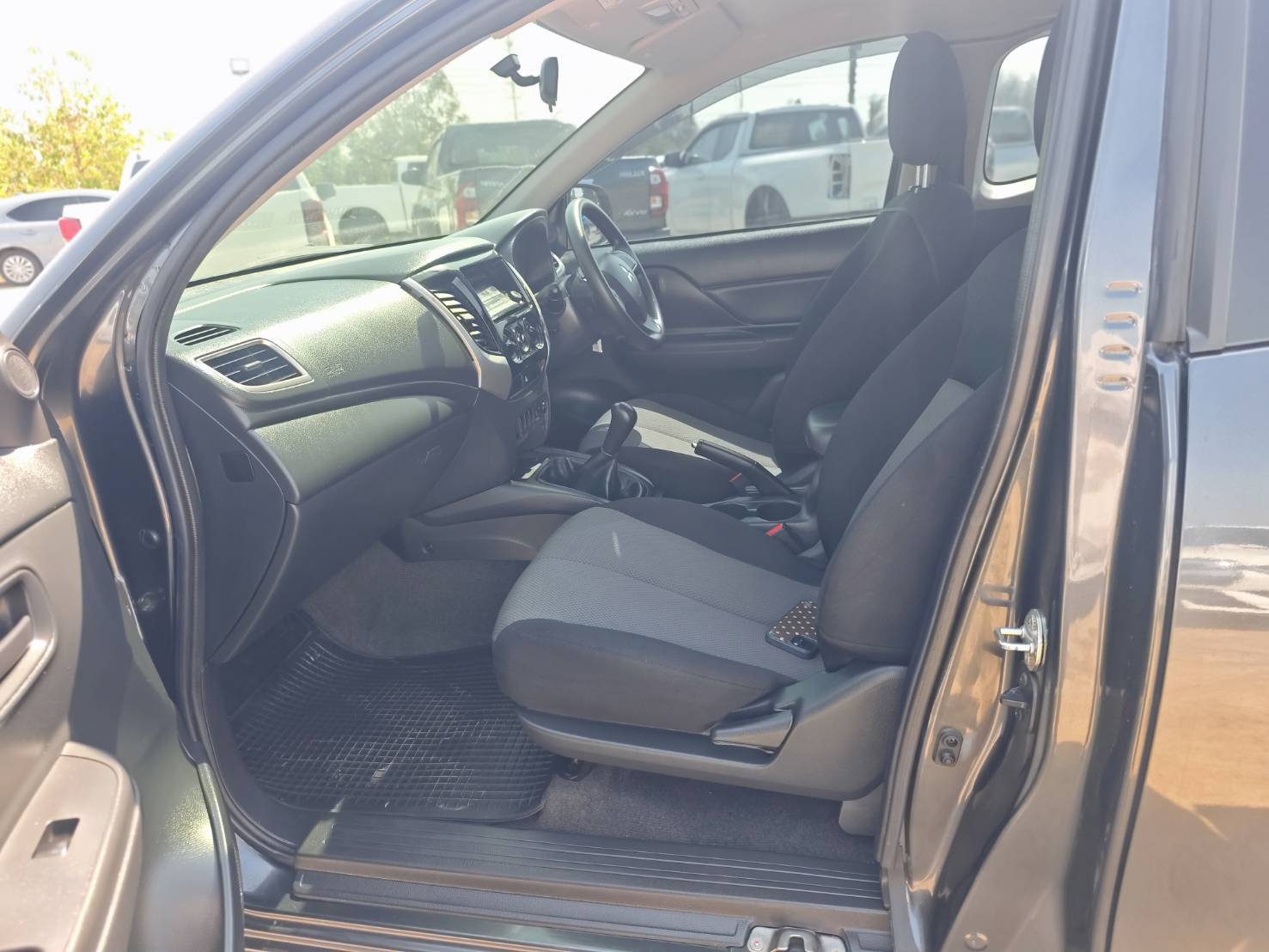 Mitsubishi Triton All New Mega Cab 2.5 GL MT 2019