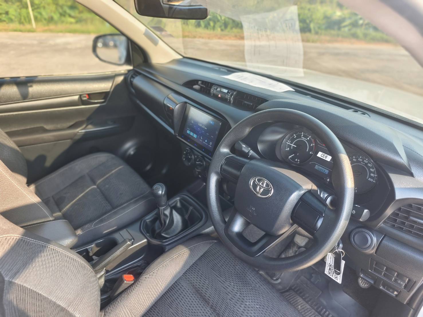 Toyota Hilux Revo Smart Cab 2.4 ENTRY Z Edition MT 2024