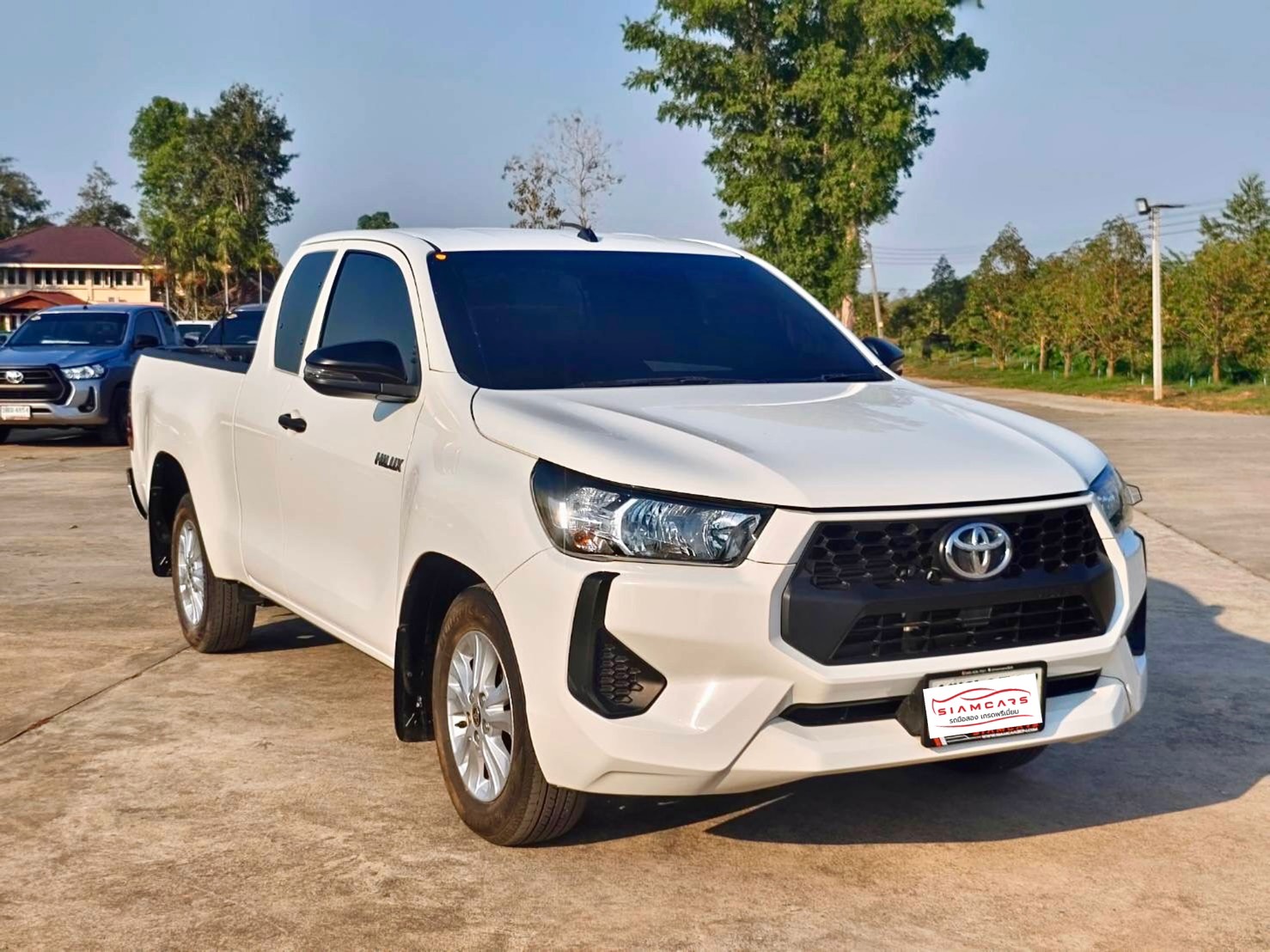 Toyota Hilux Revo Smart Cab 2.4 ENTRY Z Edition MT 2024