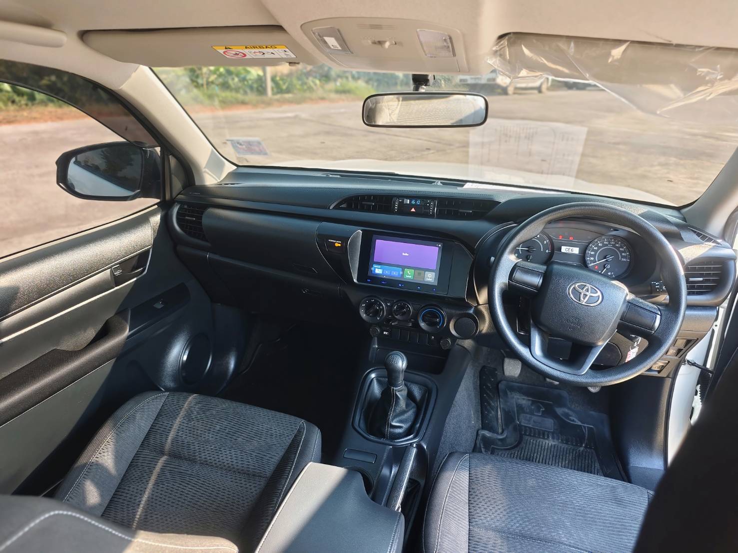Toyota Hilux Revo Smart Cab 2.4 ENTRY Z Edition MT 2024