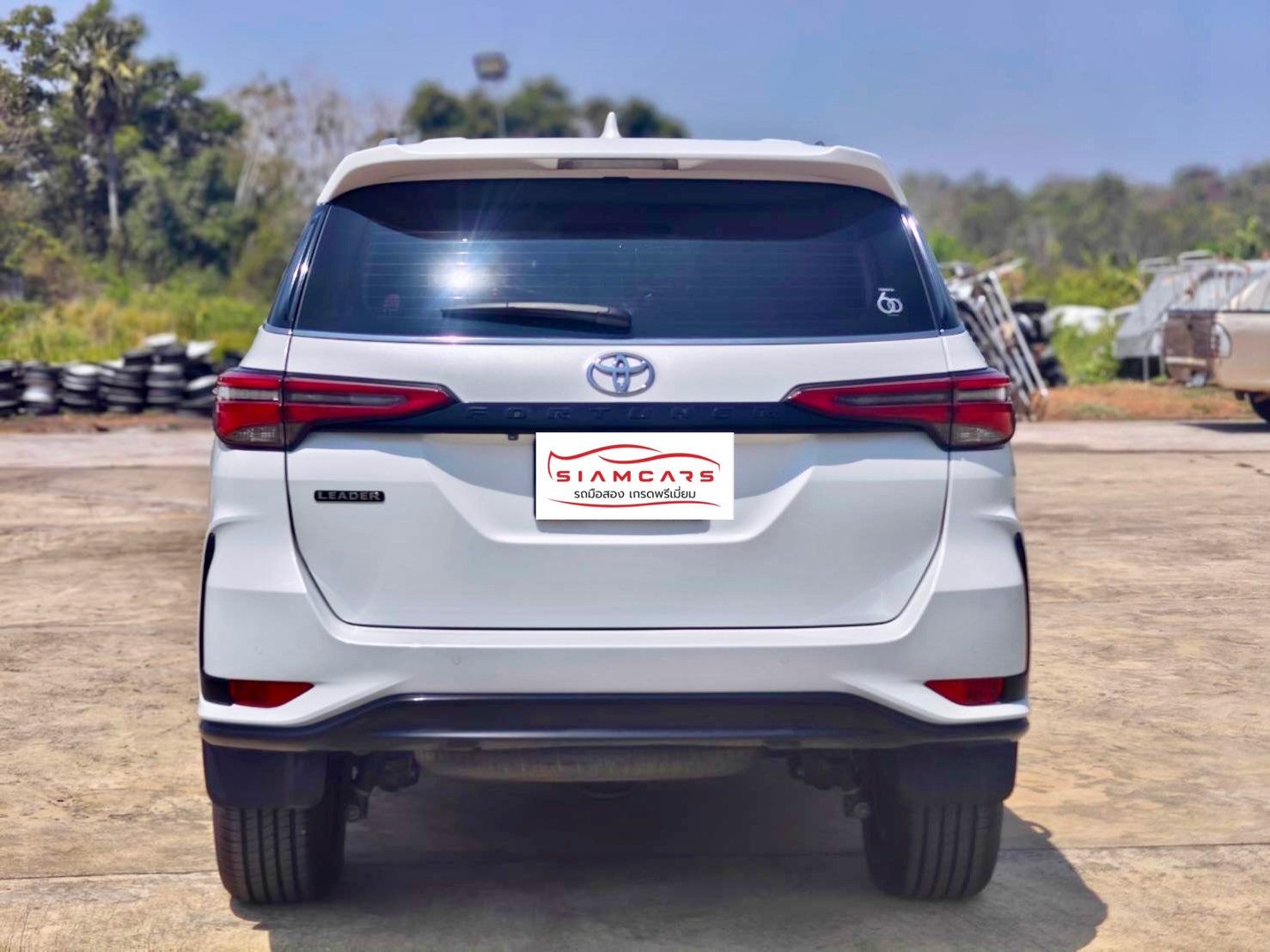 Toyota Fortuner 2.4 Leader V SUV AT 2022
