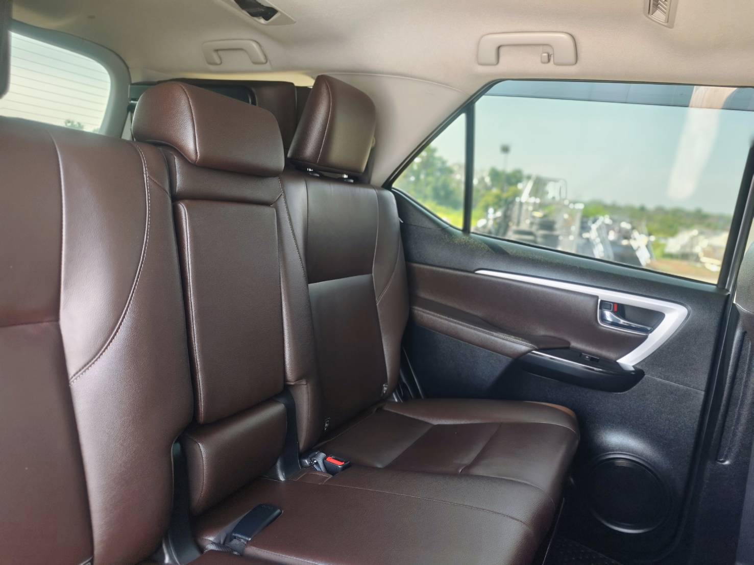Toyota Fortuner 2.8 V SUV AT 2019
