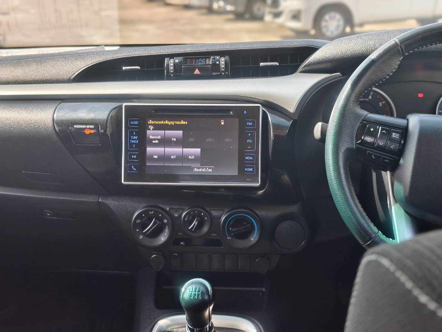 Toyota Hilux Revo Double Cab 2.4 E Prerunner MT 2020