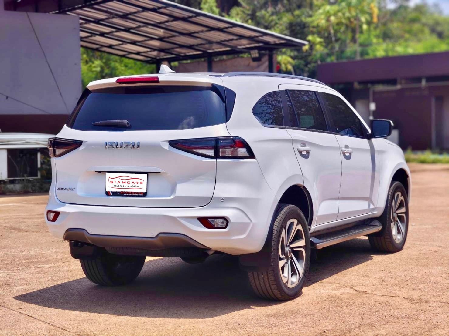 ISUZU MU-X 1.9 Ultimate SUV AT ปี 2021