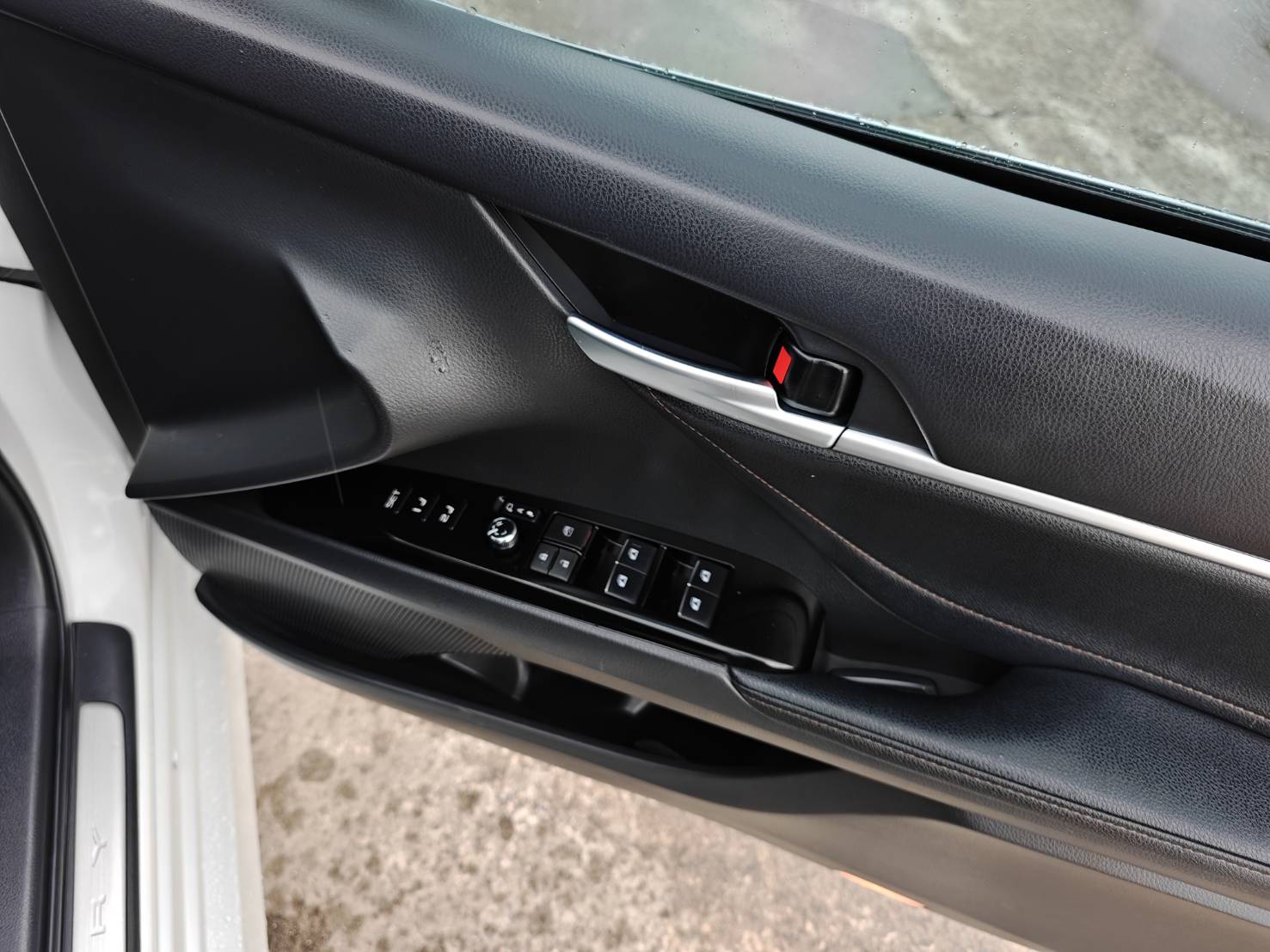 Toyota Camry 2.5 Hybrid Premium Sedan AT 2021