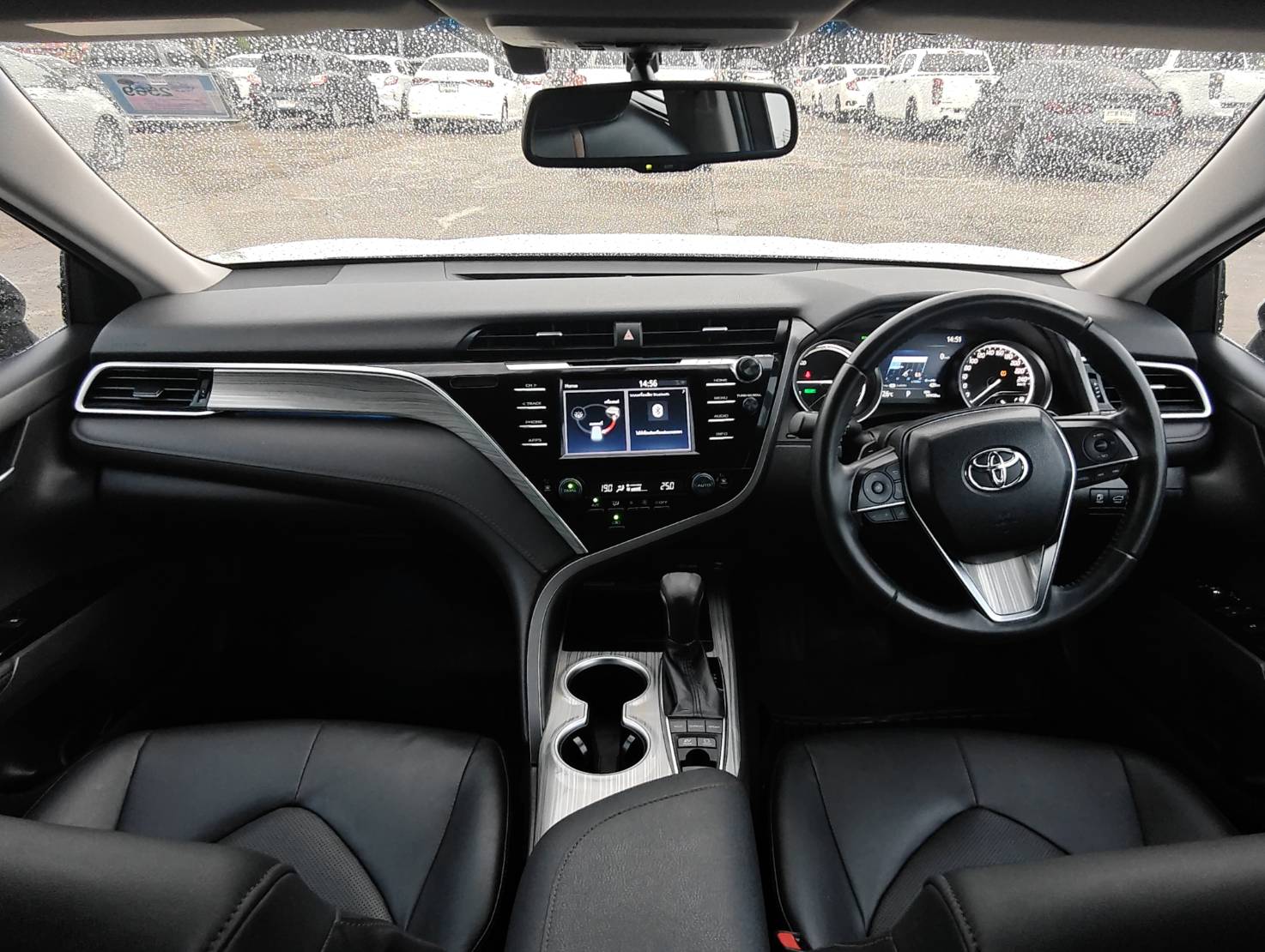 Toyota Camry 2.5 Hybrid Premium Sedan AT 2021