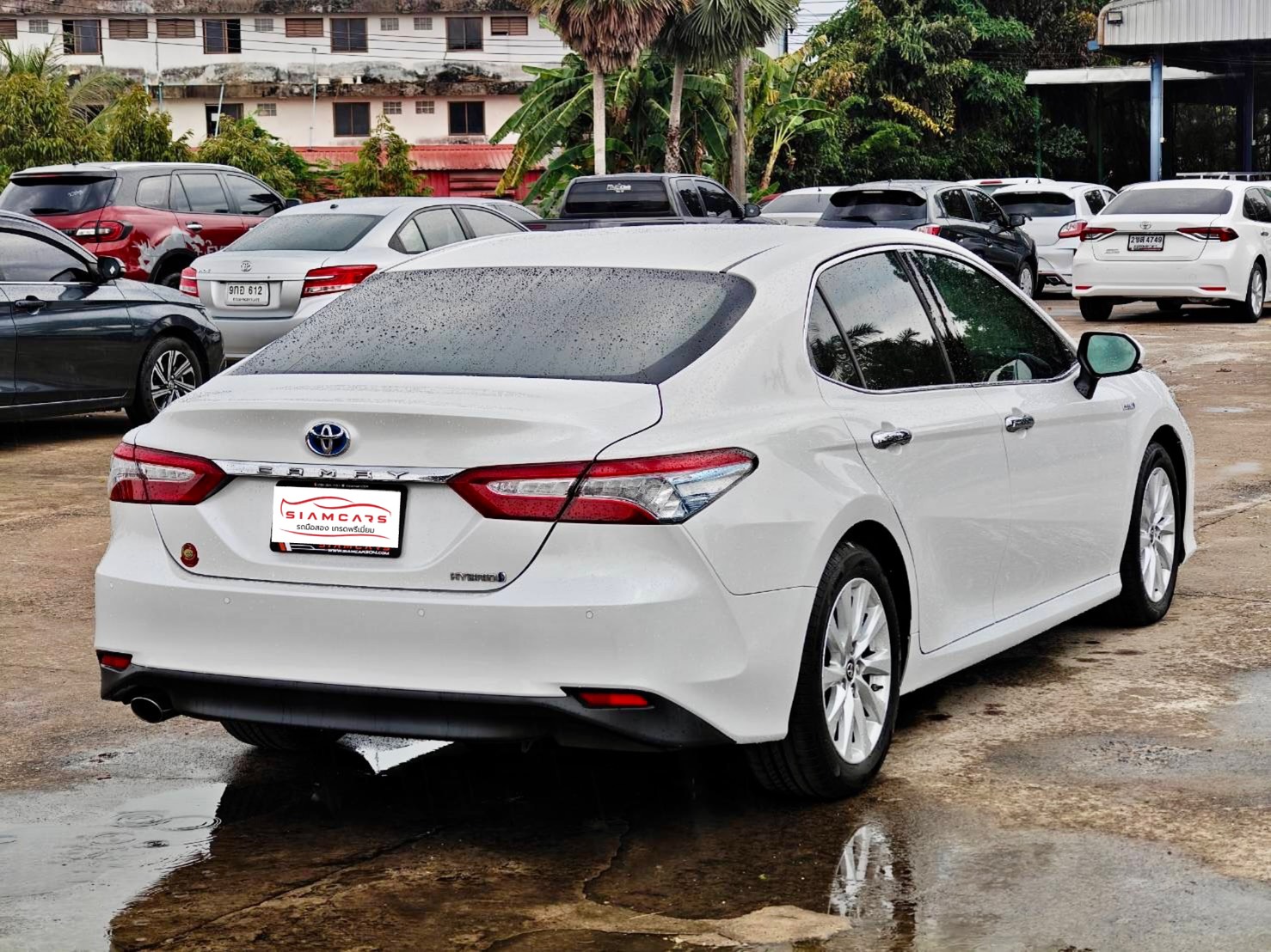 Toyota Camry 2.5 Hybrid Premium Sedan AT 2021