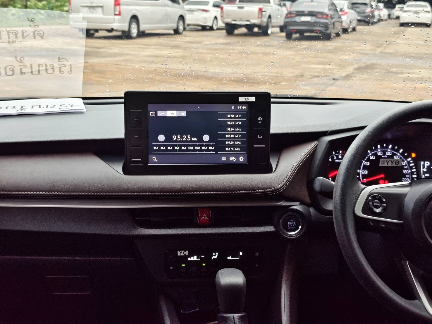 Toyota Yaris ATIV 1.2 Sport Sedan AT 2024
