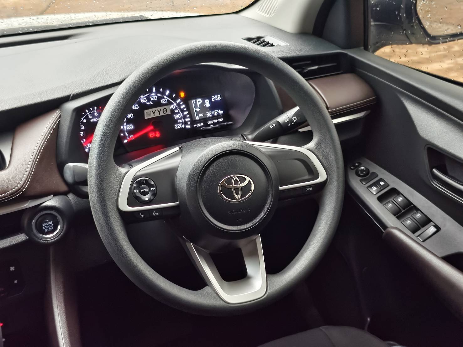 Toyota Yaris ATIV 1.2 Sport Sedan AT 2024