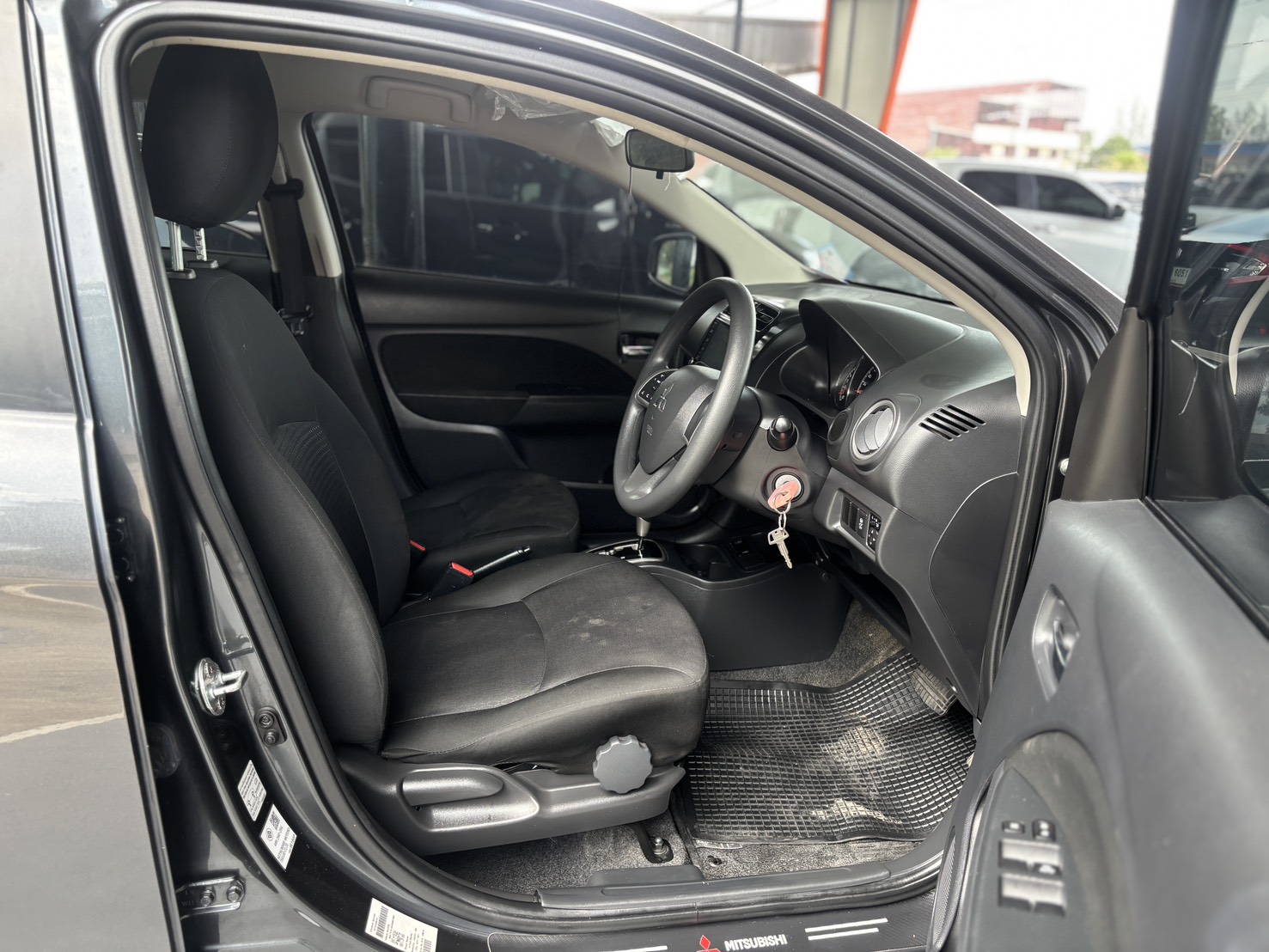 Mitsubishi Attrage 1.2 Active Dynamic Shield Sedan AT ปี 2023