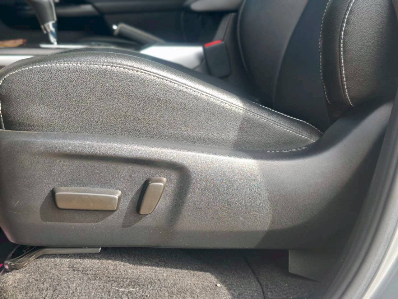 Toyota Fortuner 2.4 V SUV AT 2021