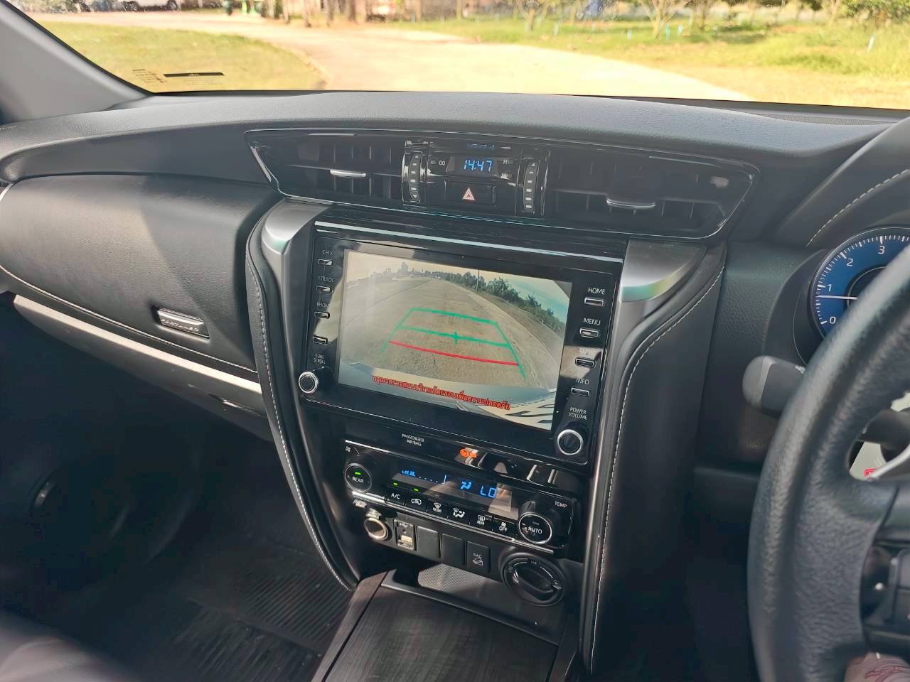 Toyota Fortuner 2.4 V SUV AT 2021