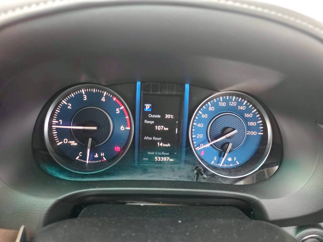 Toyota Fortuner 2.4 V SUV AT 2021
