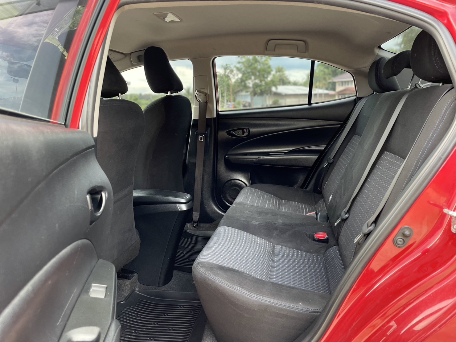 Toyota Yaris ATIVE 1.2 E AT 2019